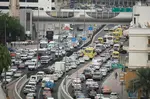 Traffic problems essay: This is a traffic problems essay and the specific topic is the taxing of car drivers in order to reduce these problems.  You are asked to discuss the advantages and disadvantages of introducing such a policy to tackle the issue.