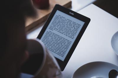 essay on cosmetic surgery Are eBooks Better than Paper Books?